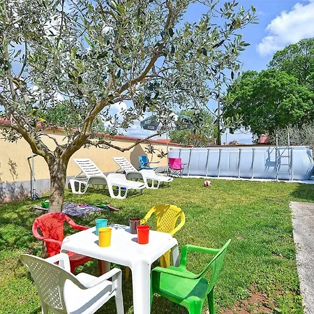 Holiday home Mit Privatpool Fuer 4 Personen Ca 30 Qm In Pula, Istrien Istrische Riviera Pula