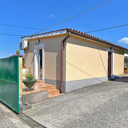 Holiday home Mit Privatpool Fuer 4 Personen Ca 30 Qm In Pula, Istrien Istrische Riviera Pula